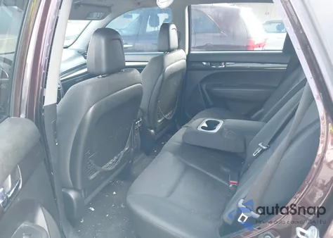 2011 Kia Sorento Lx z USA, uszkodzony, nr VIN 5XYKT4A18BG162227